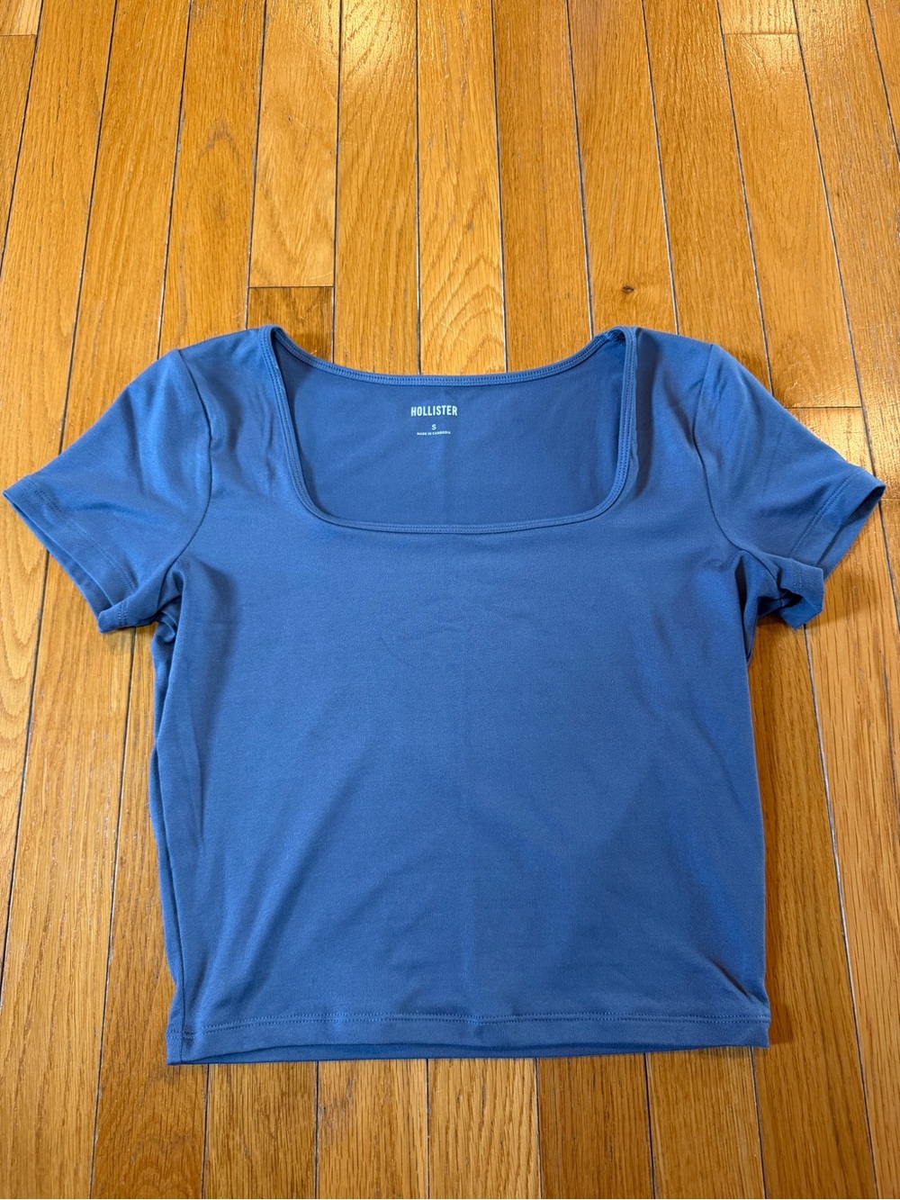 4 Hollister Square Neck Short Sleeve Crop Tops Size Small Must Have Collection - Picture 4 of 9